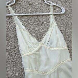 Perfect Summer white Maxi dress. Size M. Never worn